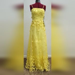 Yellow Floral Embellished Gown, sz 7 Juniors